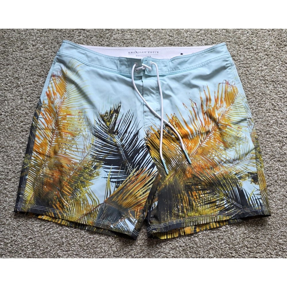 NWOT Men's Size L American Eagle Outfitter Swim Trunks